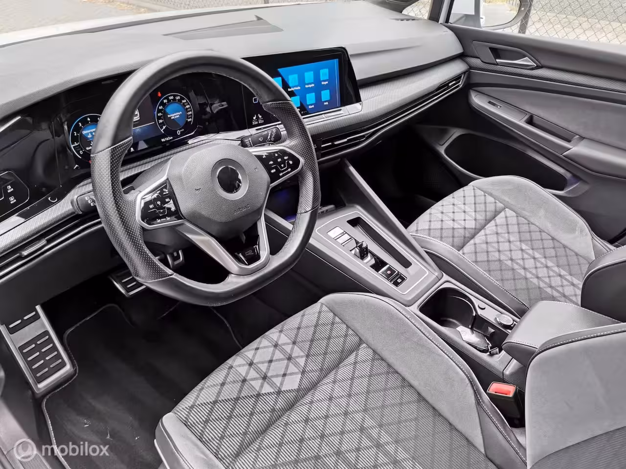 Volkswagen Golf Variant 1.5 eTSI R-LINE/150PK/DSG/ACC/DCC/IQ