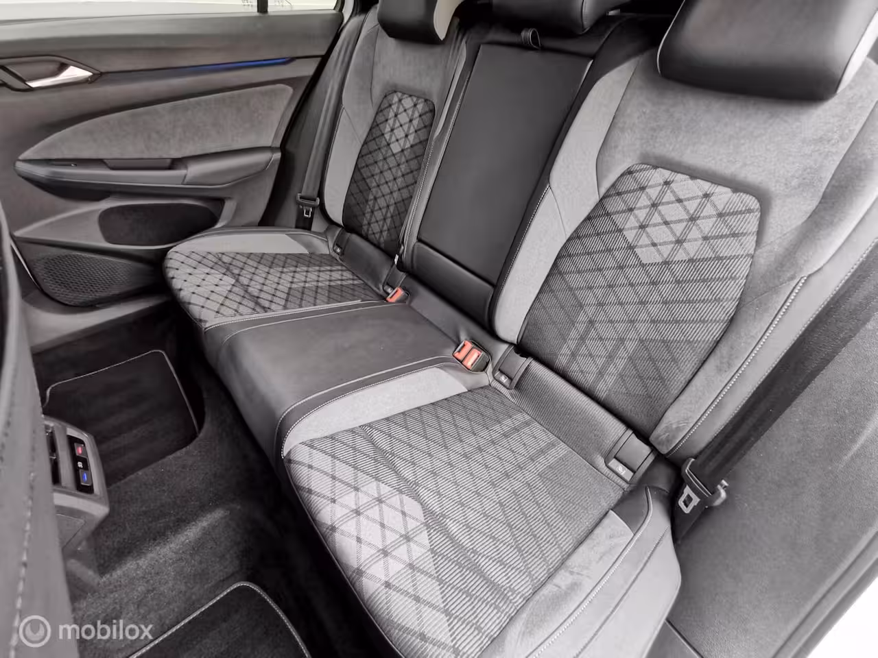 Volkswagen Golf Variant 1.5 eTSI R-LINE/150PK/DSG/ACC/DCC/IQ