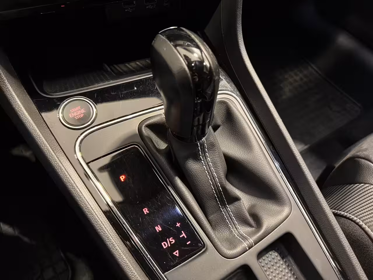 Seat Leon ST 2.0 TSI CUPRA | 290PK | Navigatie/Android/Apple Carplay | Stoelverwarming | PDC V+A | Crui