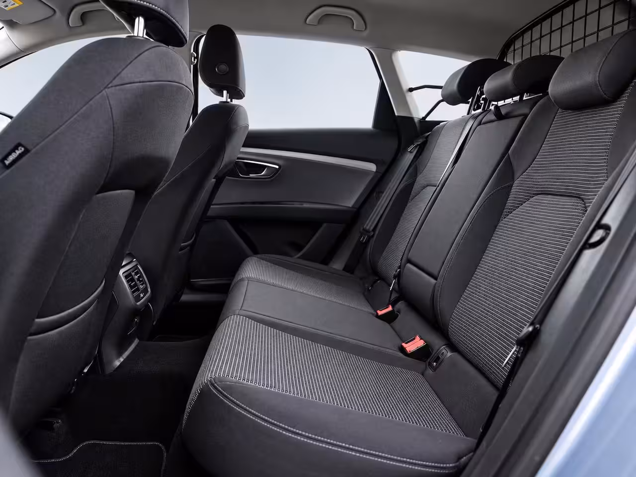 Seat Leon ST 1.0 EcoTSI Style Business Intense | Clima | Cruise | Apple Carplay/Navi | PDC |
