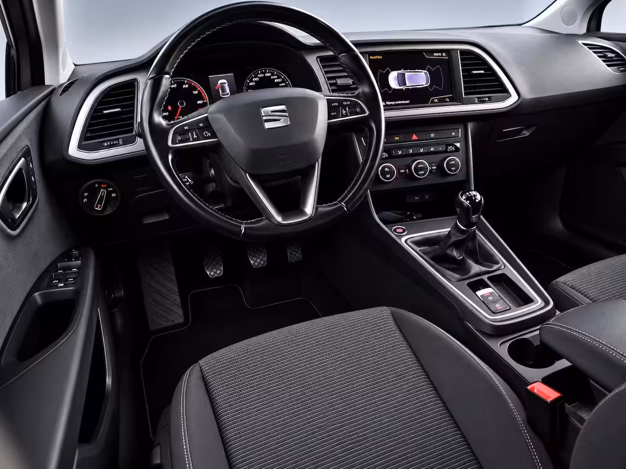 Seat Leon ST 1.0 EcoTSI Style Business Intense | Clima | Cruise | Apple Carplay/Navi | PDC |