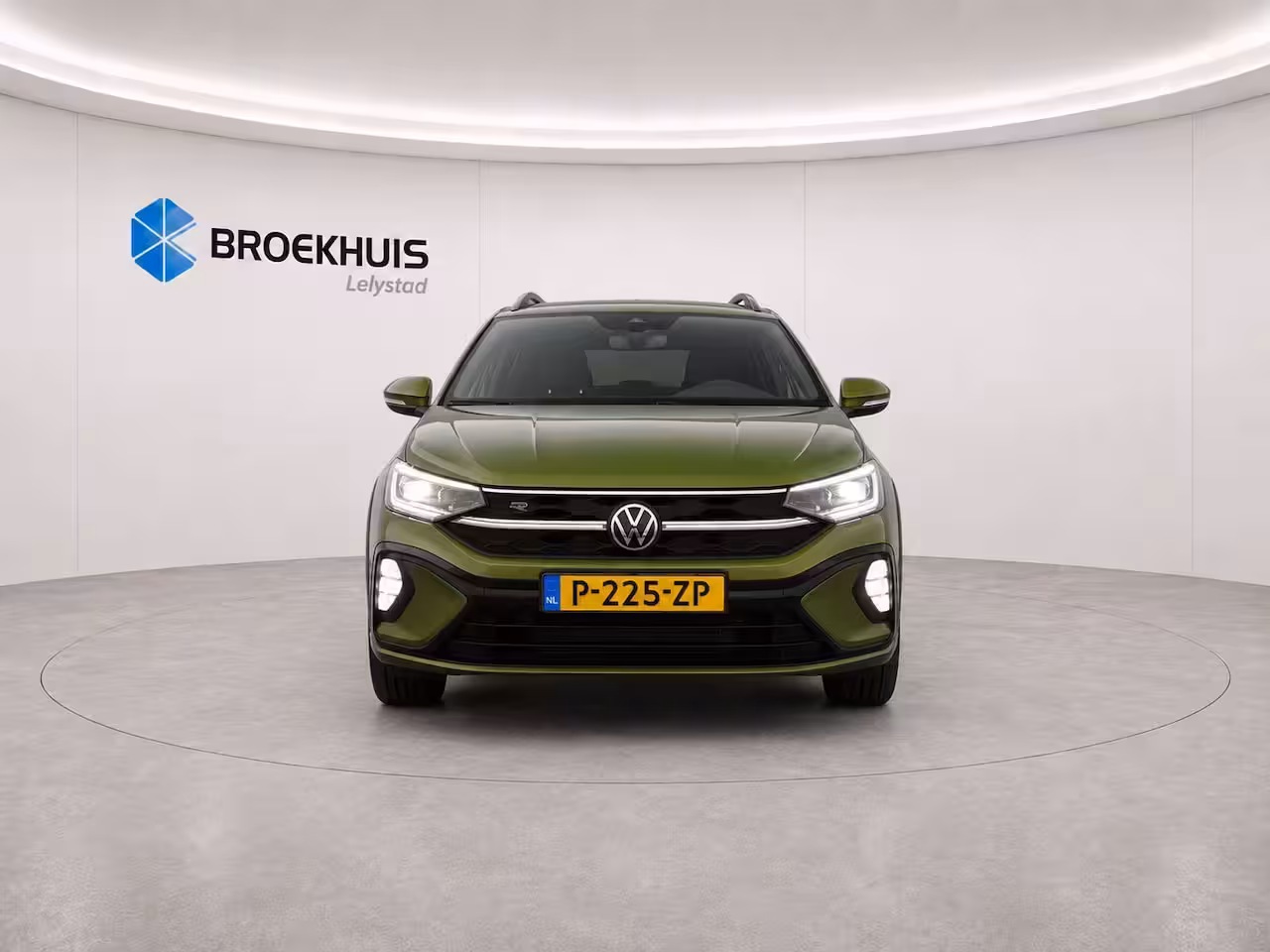 Volkswagen Taigo 1.5 TSI 150PK R-LINE BUSINESS AUTOMAAT / NAVI / CLIMA / FULL-LED / PDC / 17" LMV / AFN. TR
