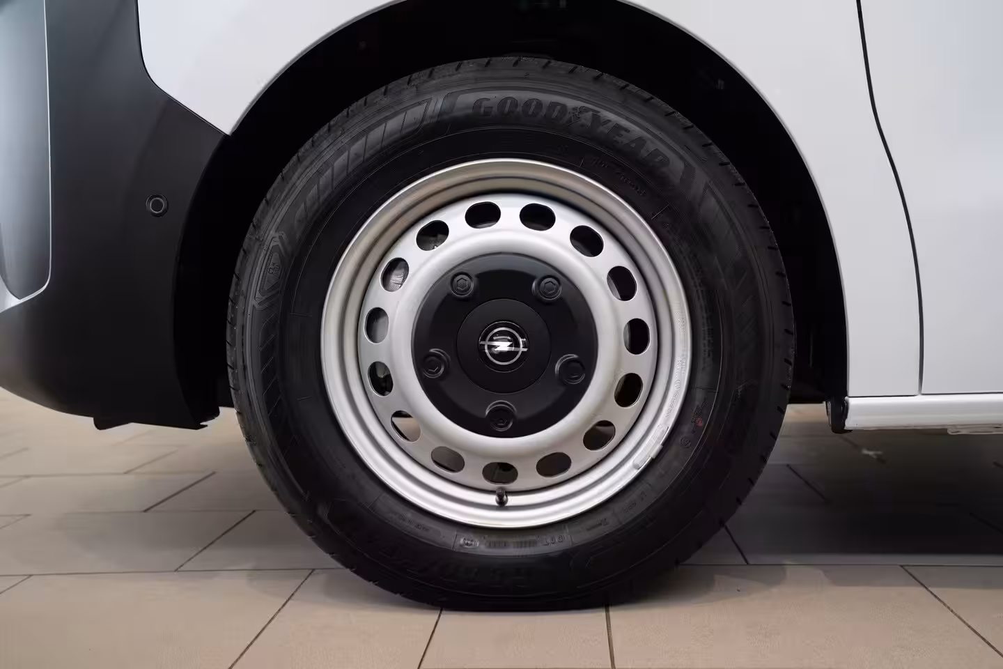 Opel Vivaro Electric L3 75 kWh | Tot 8 Jaar Garantie | Apple Carplay & Android Auto | Camera | Parkeersensoren