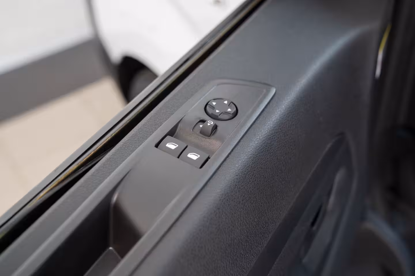 Opel Vivaro Electric L3 75 kWh | Tot 8 Jaar Garantie | Apple Carplay & Android Auto | Camera | Parkeersensoren