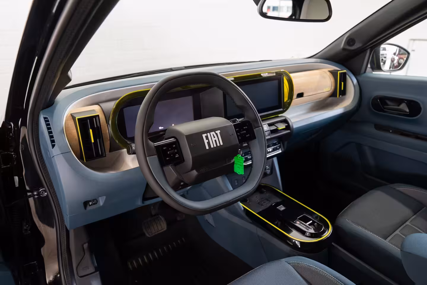Fiat Grande Panda 1.2 Hybrid La Prima | 8 Jaar Garantie | Winter Pakket | Camera | Navigatie | Parkeersensor