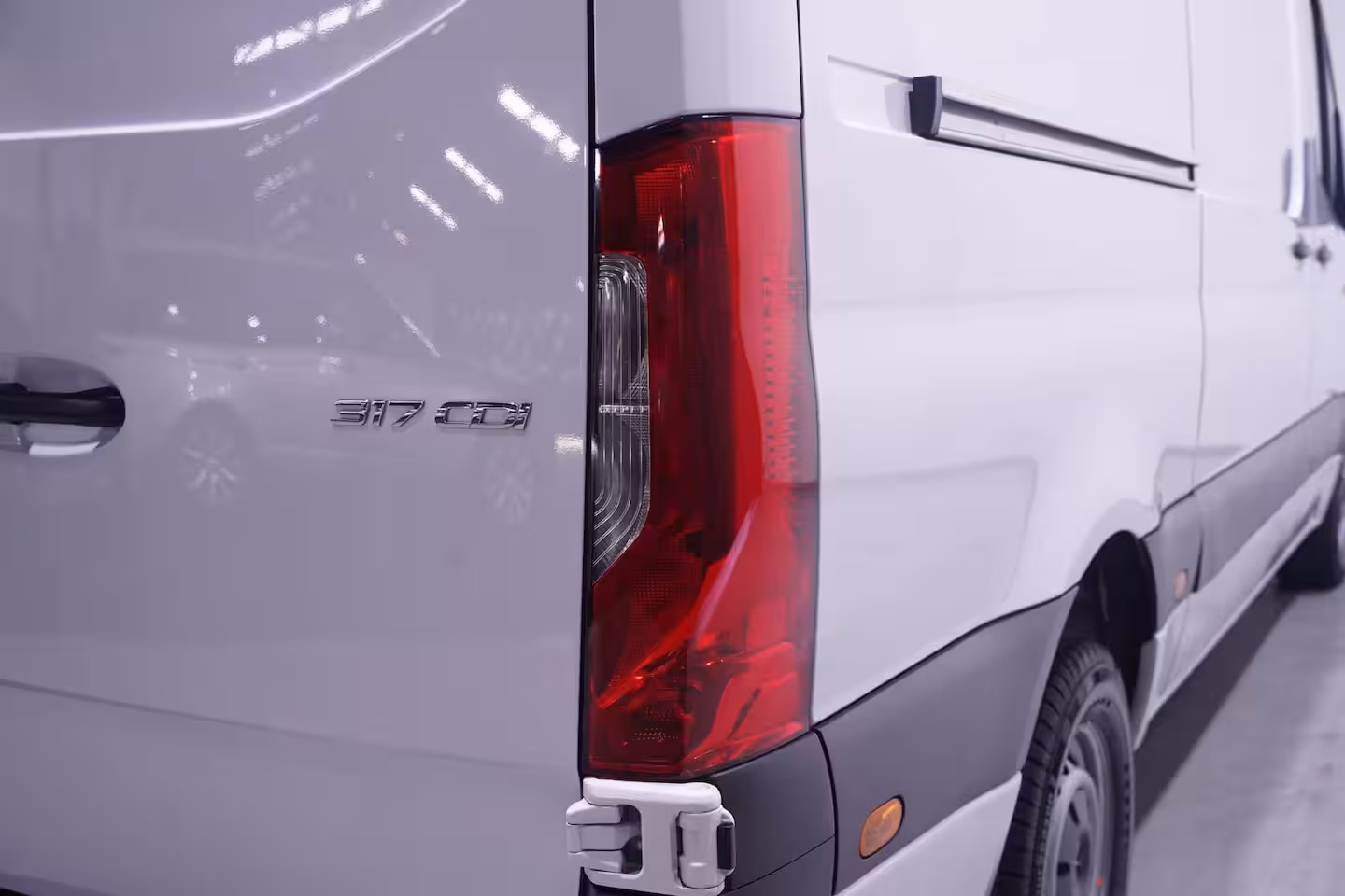 Mercedes-Benz Sprinter 317 CDI 170 pk L2H2 Automaat Nwe Model, Navi LED Koplampen, Camera, Laadruimte Pakket, PDC