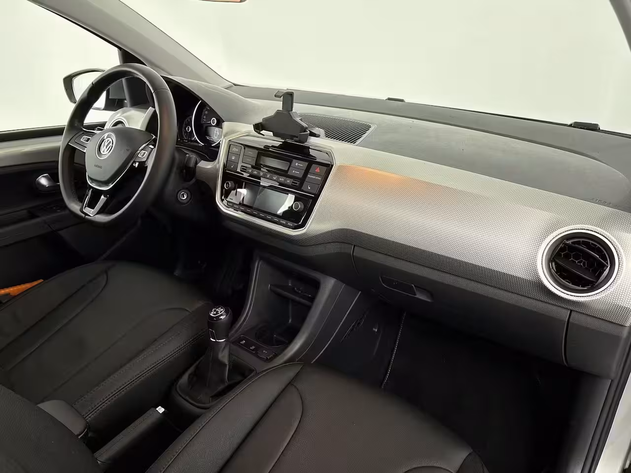Volkswagen Up! 1.0 TSI BMT high up | 90 PK | 5-deurs | Origineel Nederlands Voertuig | Lederen bekleding