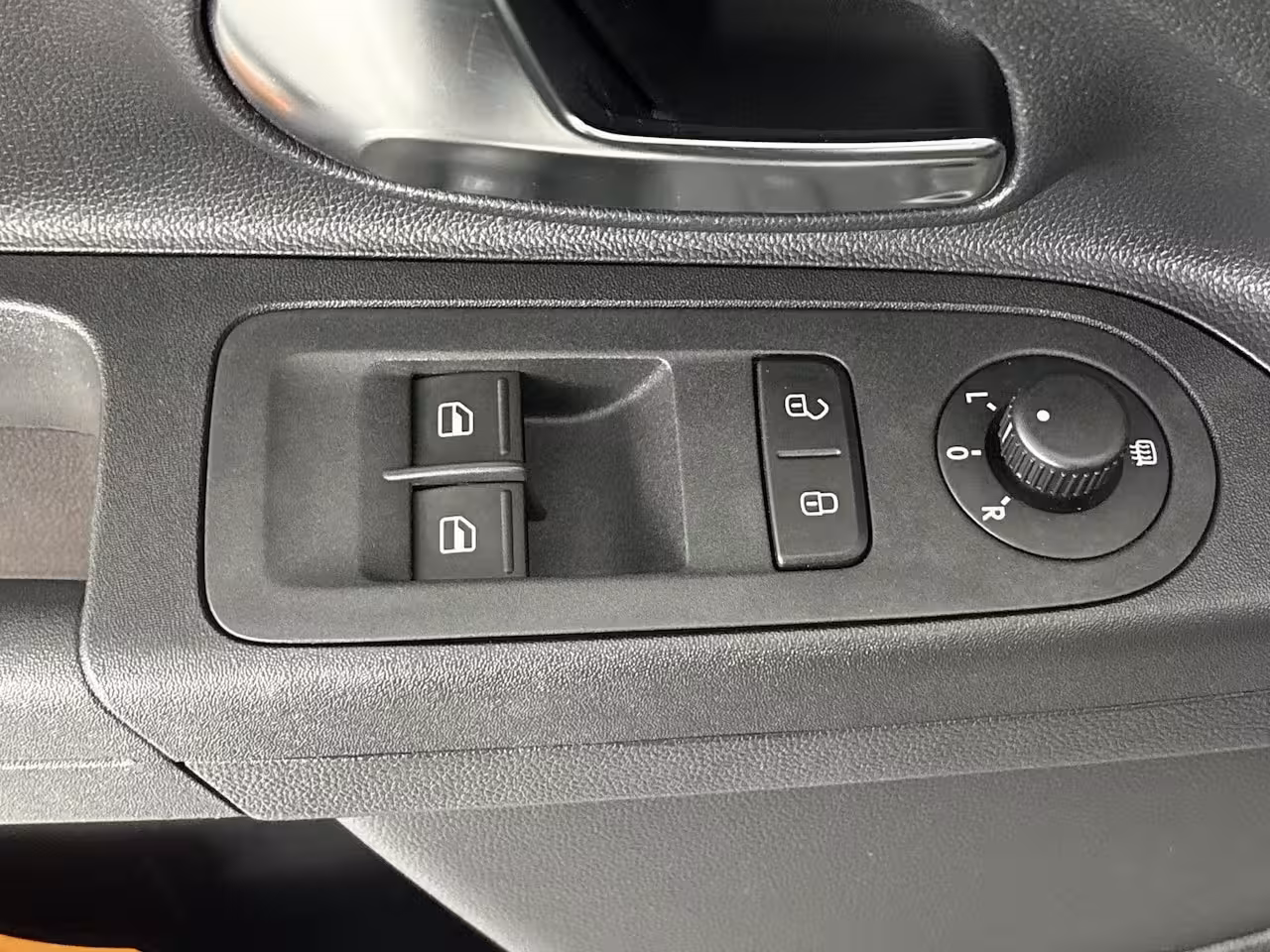 Volkswagen Up! 1.0 TSI BMT high up | 90 PK | 5-deurs | Origineel Nederlands Voertuig | Lederen bekleding