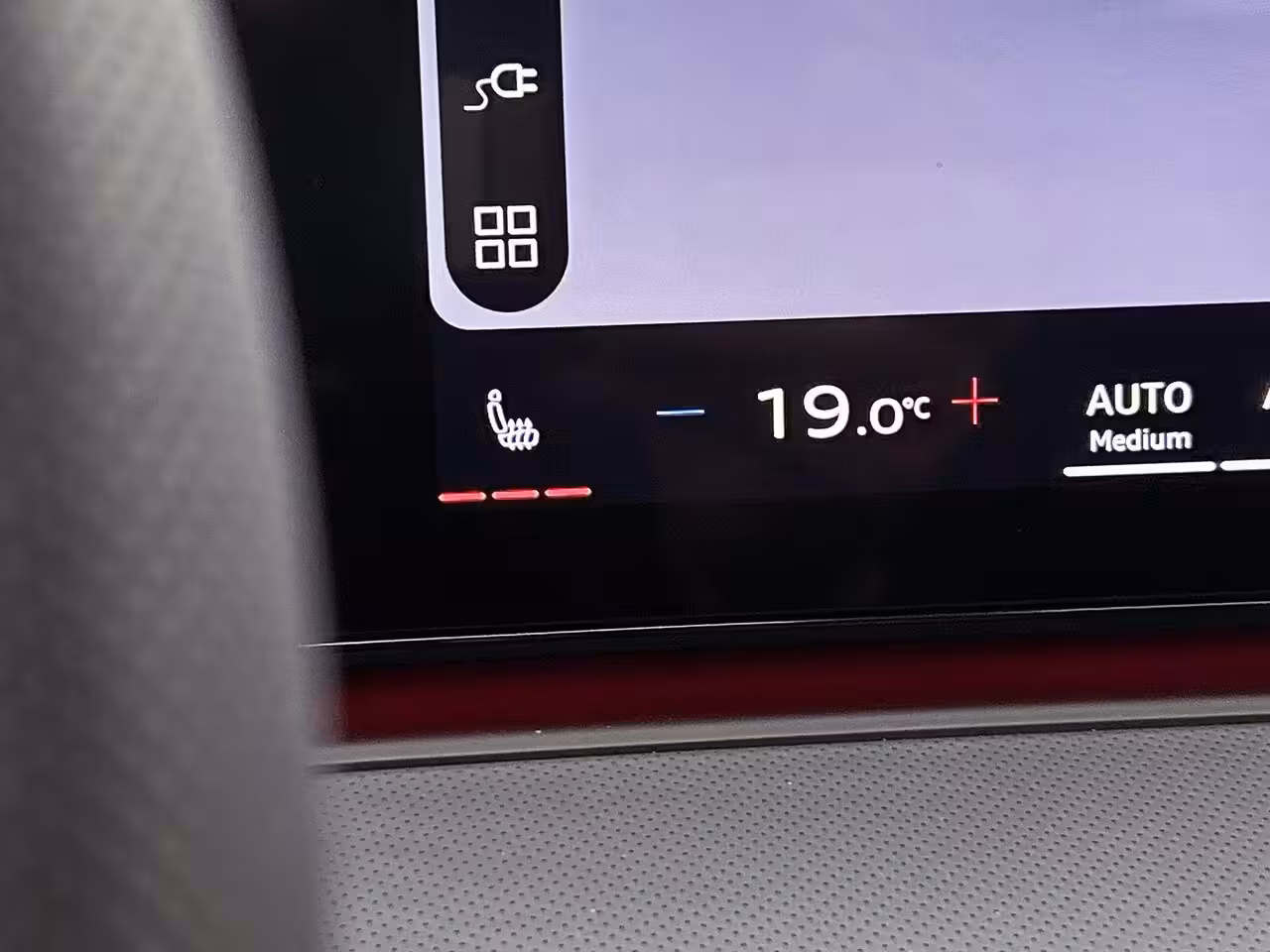Audi Q3 1.5 e-hybrid S edition Adaptive cruise control l Achteruitrijcamera l Navigatie l Verwarmb