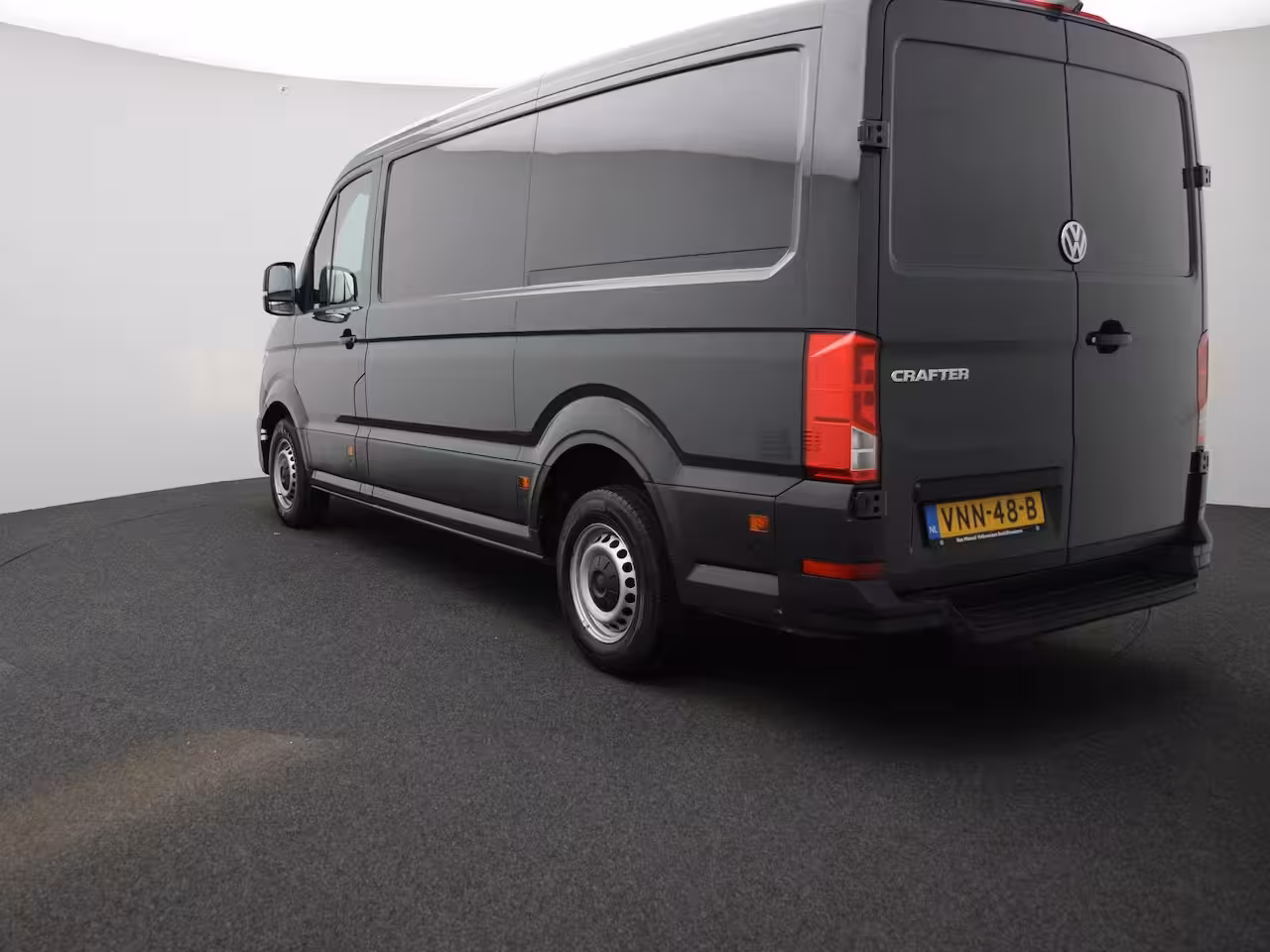 Volkswagen Crafter 2.0 TDI L3H2 140PK | Airco | Navigatie | Achteruitrijcamera | Parkeersensoren Voor + Achte
