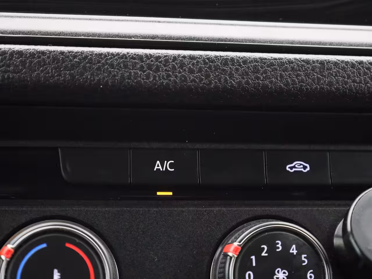 Volkswagen Crafter 2.0 TDI L3H2 140PK | Airco | Navigatie | Achteruitrijcamera | Parkeersensoren Voor + Achte