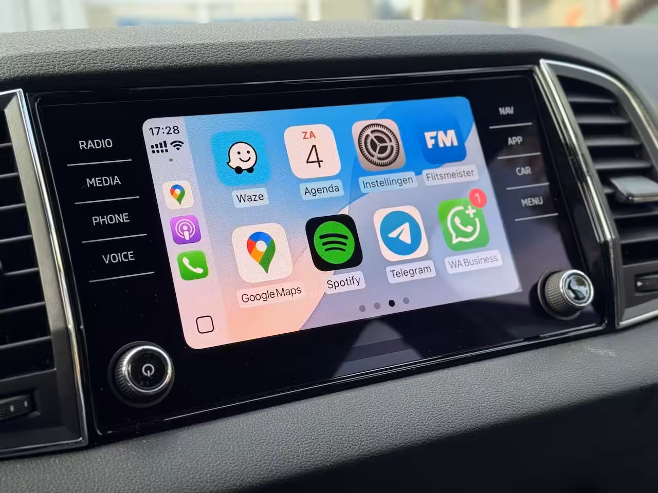 Skoda Karoq 1.5 TSI ACT Business Edition NAP