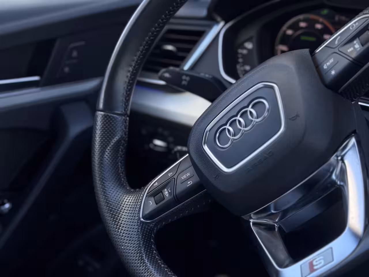 Audi Q5 55 TFSI e quattro Competition PANO 360*CAM NAVI