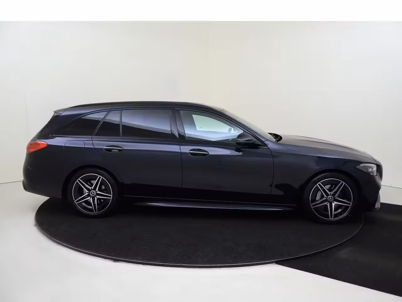 Mercedes-Benz C-klasse Estate 200 Launch Edition AMG Line / Memory-Stoelen / 360Graden-Camera / Night-Pakket /