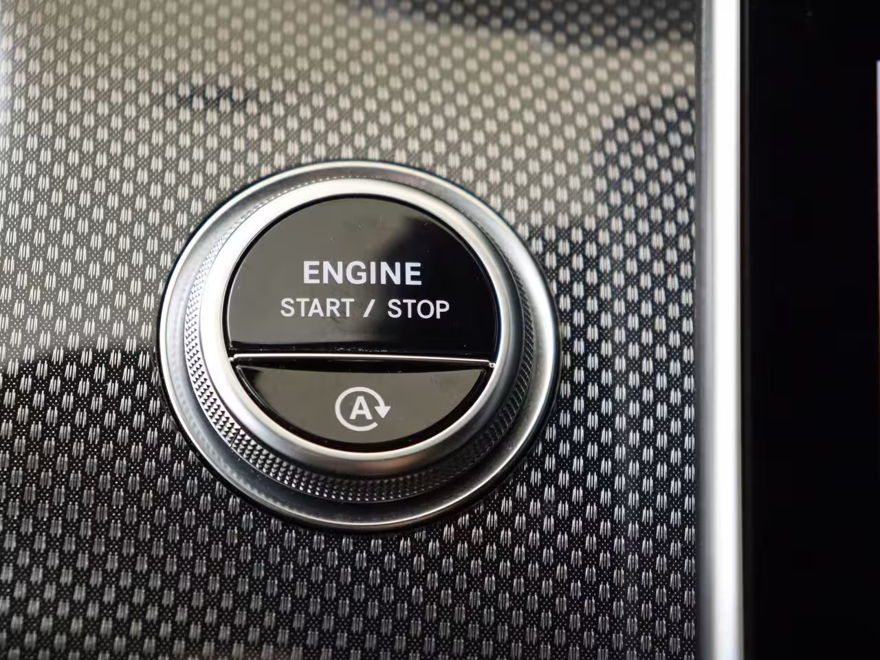Mercedes-Benz C-klasse Estate 200 Launch Edition AMG Line / Memory-Stoelen / 360Graden-Camera / Night-Pakket /