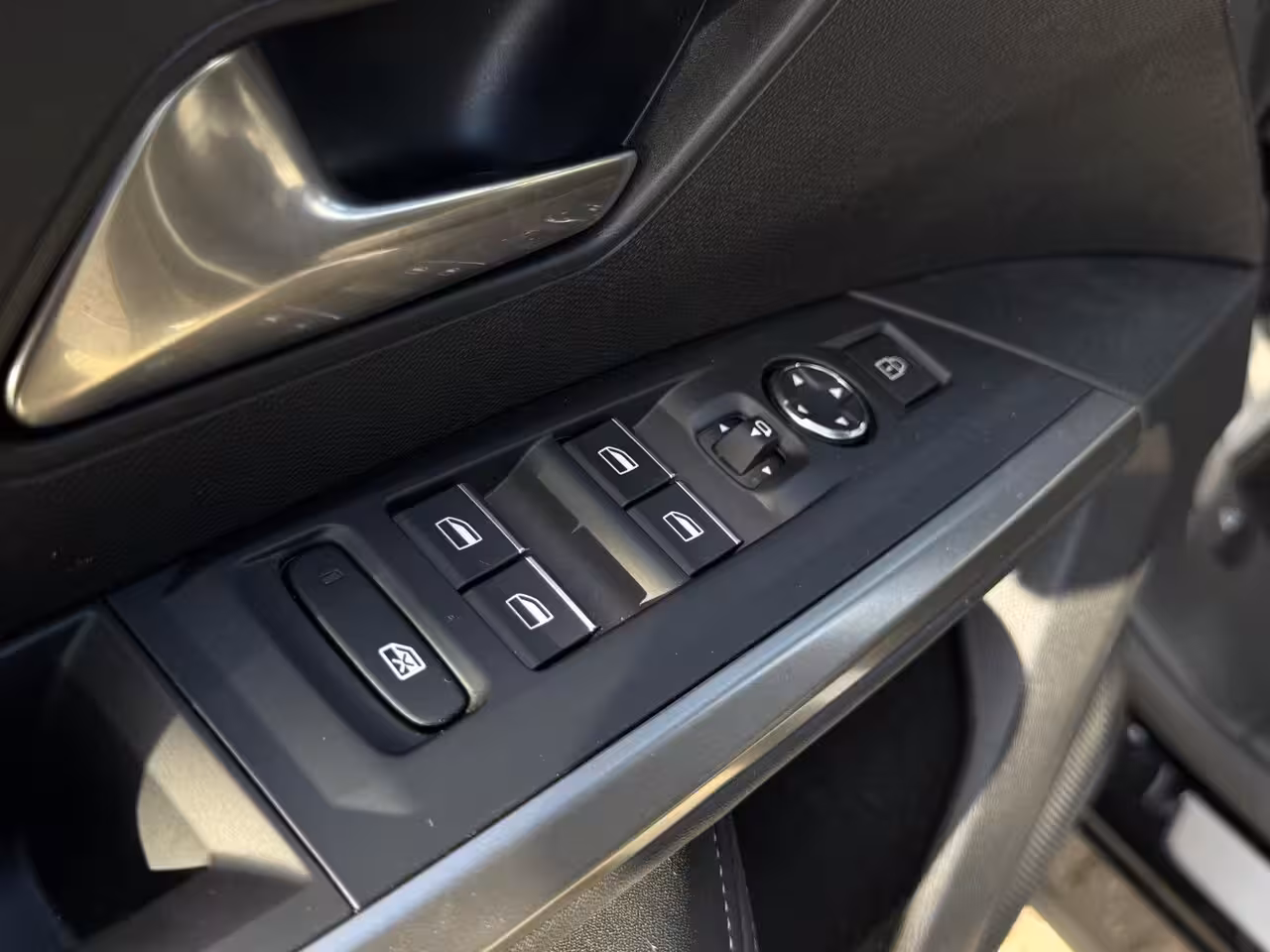 Peugeot 3008 1.2 Hybrid 145 GT | Camera | stoel/stuurverwarming | Adaptieve Cruise Control | Elektrisch