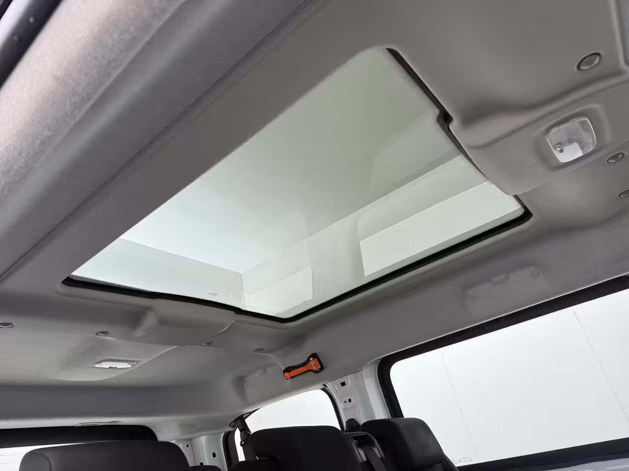 Opel Vivaro-e Combi L2H1 75 kWh | 9 persoons | Cruise control
