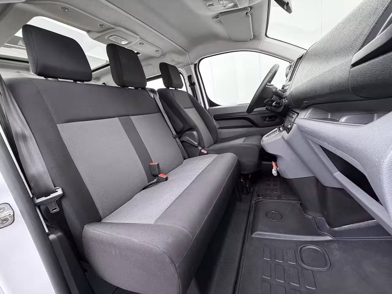 Opel Vivaro-e Combi L2H1 75 kWh | 9 persoons | Cruise control