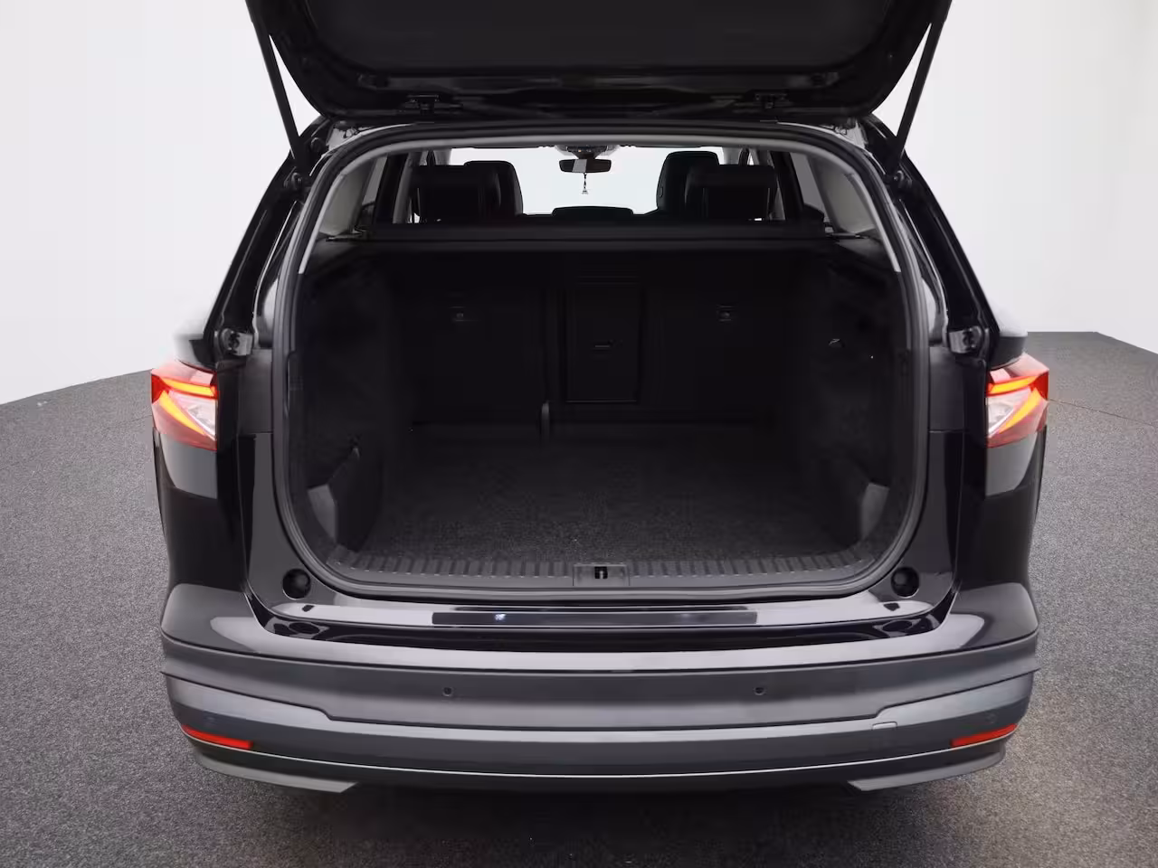 Skoda Enyaq iV 80 Business Edition | SOH 97, 66 % | NAVIGATIE | STOEL-STUURWIELVERWARMING | CAMERA |