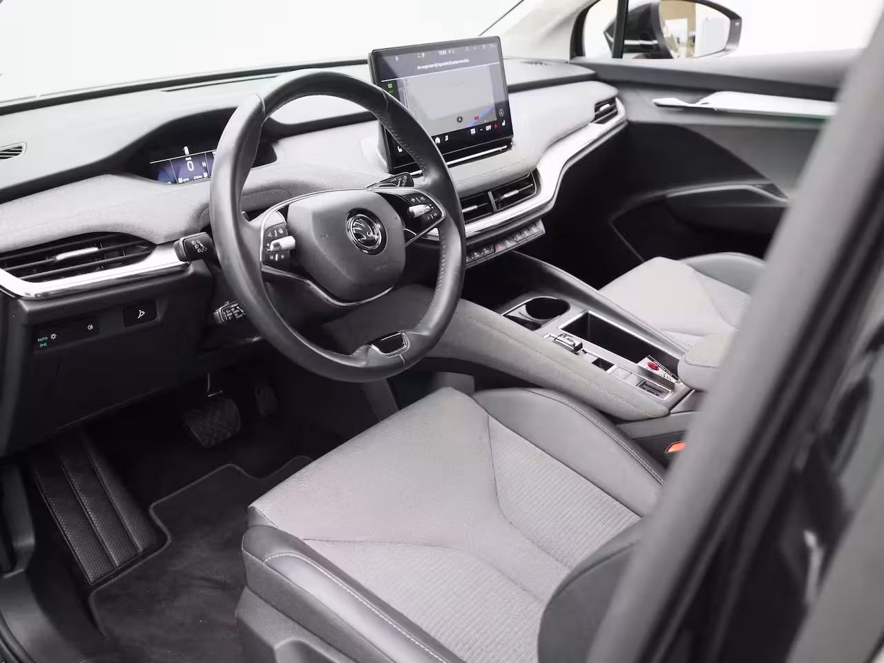 Skoda Enyaq iV 80 Business Edition | SOH 97, 66 % | NAVIGATIE | STOEL-STUURWIELVERWARMING | CAMERA |