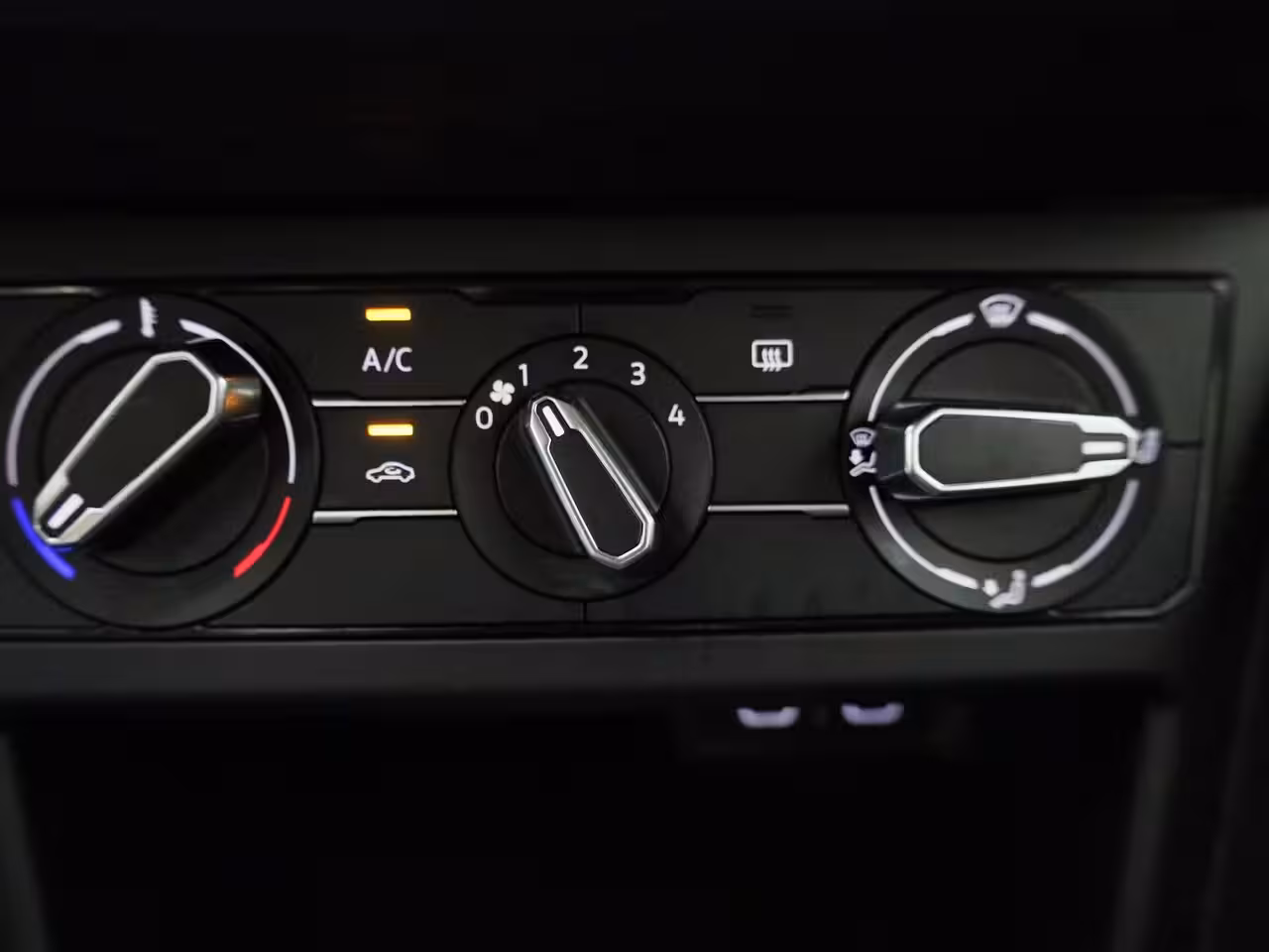 Volkswagen Taigo 1.0 TSI Life | APPLE CARPLAY-ANDRIOD AUTO | AIRCO | CRUISE CONTROL