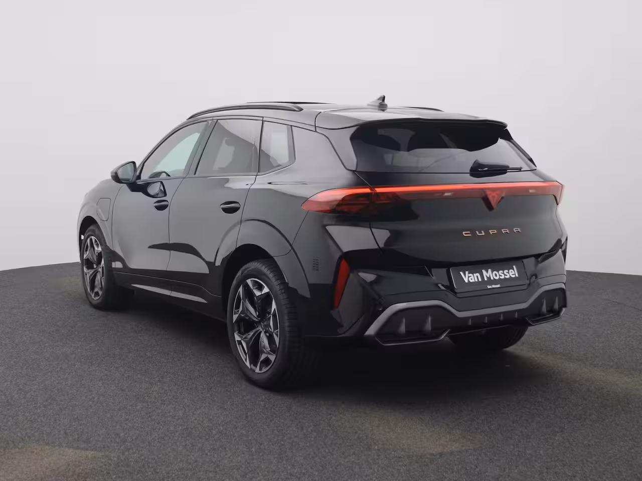 Cupra Terramar 1.5 TSI e-Hybrid Essential 204 PK | PANO SCHUIF-/KANTELDAK | ELEKTR. ACHTERKLEP | STOEL-/S