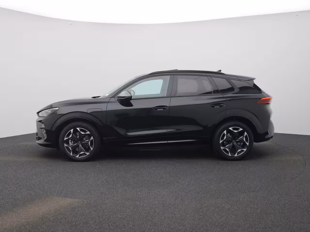 Cupra Terramar 1.5 TSI e-Hybrid Essential 204 PK | PANO SCHUIF-/KANTELDAK | ELEKTR. ACHTERKLEP | STOEL-/S