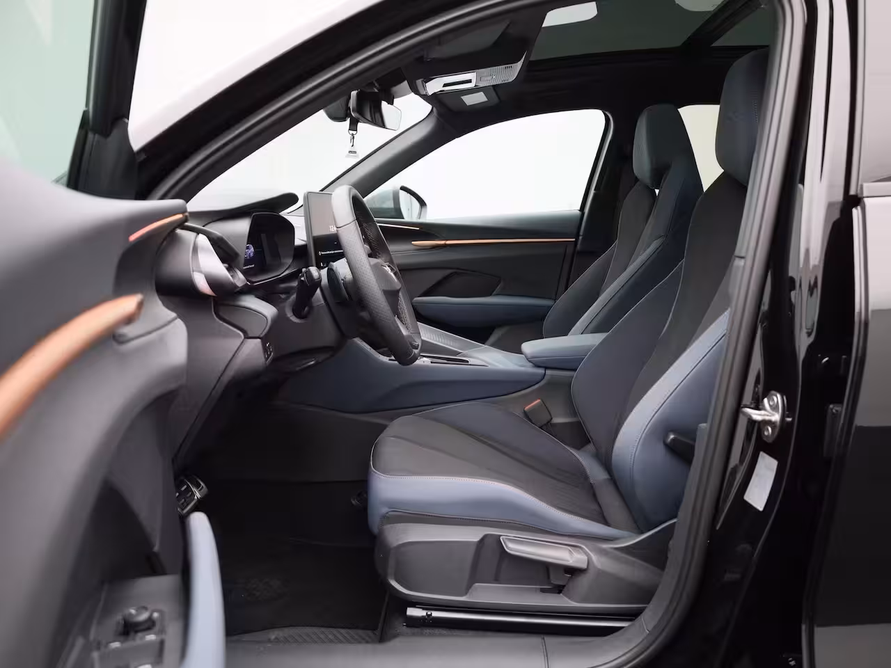 Cupra Terramar 1.5 TSI e-Hybrid Essential 204 PK | PANO SCHUIF-/KANTELDAK | ELEKTR. ACHTERKLEP | STOEL-/S