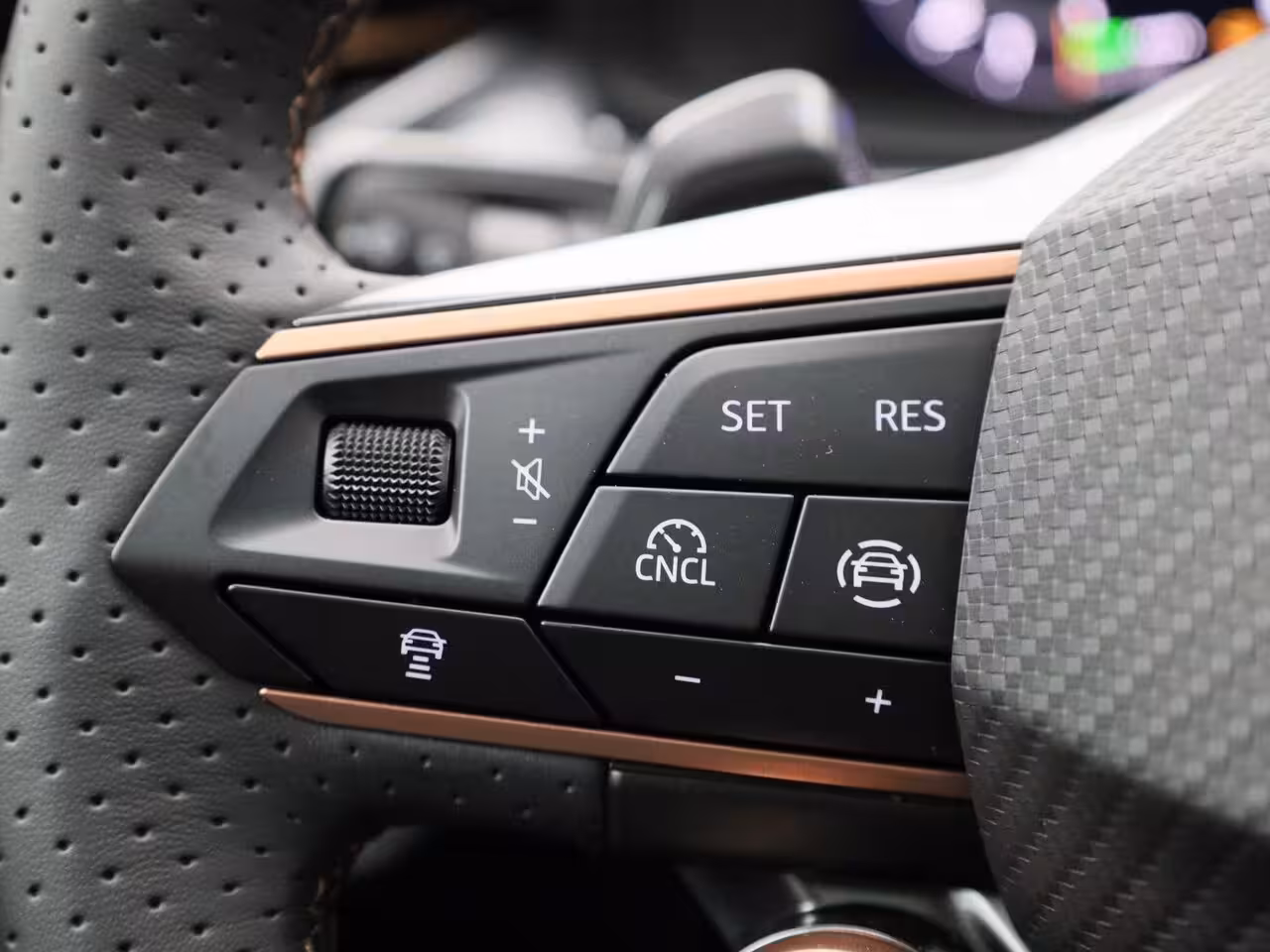 Cupra Terramar 1.5 TSI e-Hybrid Essential 204 PK | PANO SCHUIF-/KANTELDAK | ELEKTR. ACHTERKLEP | STOEL-/S