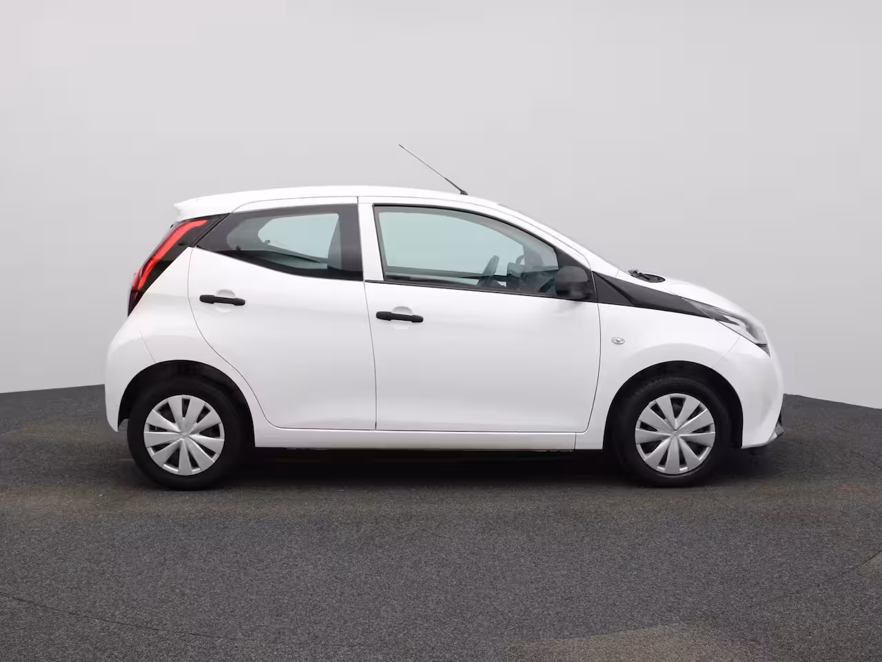 Toyota Aygo 1.0 VVT-i x-fun | Airco | Cruise Control |