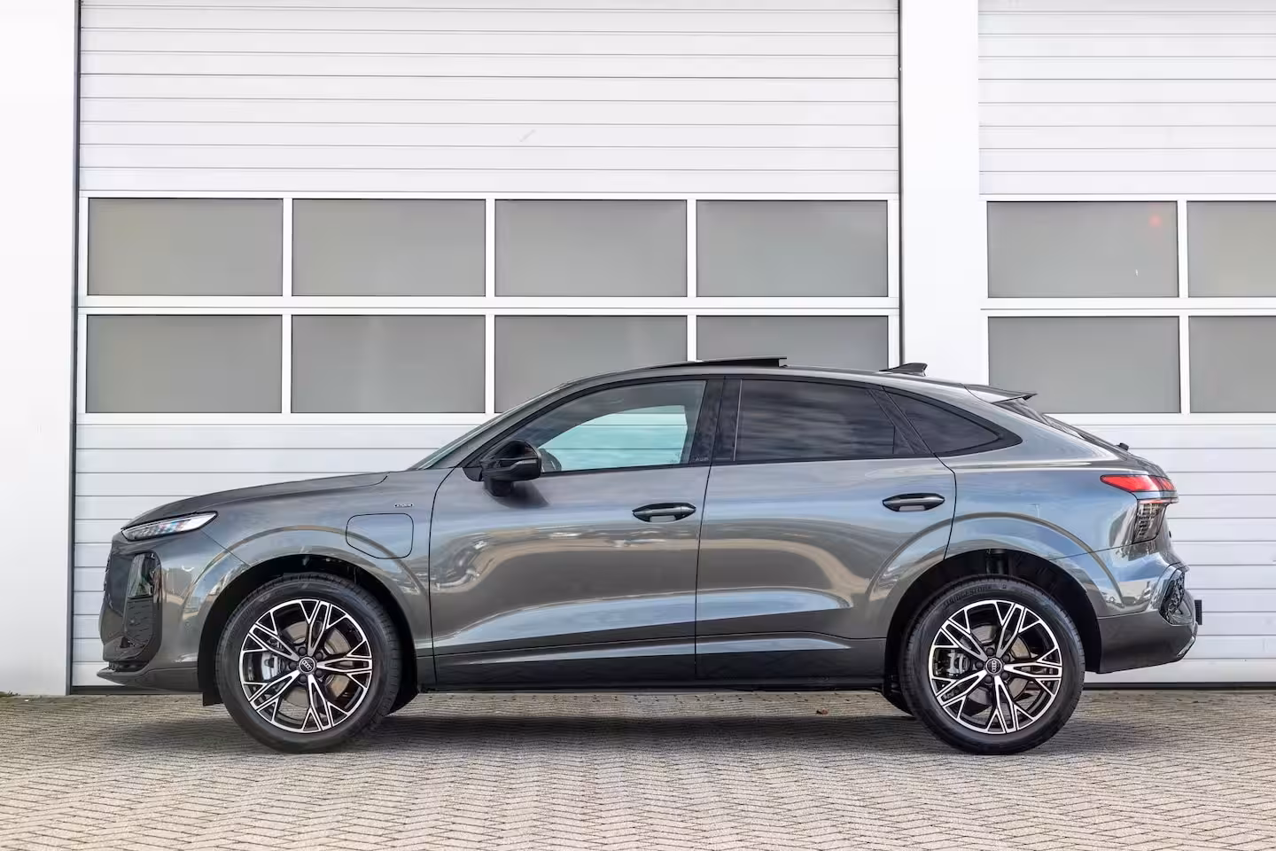 Audi Q3 Sportback 1.5 e-hybrid 272pk S edition | LMV 19'' | Panoramadak