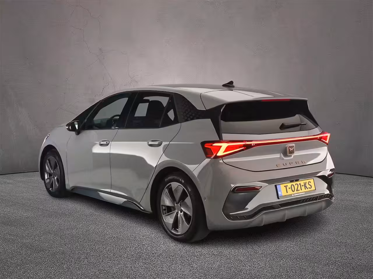 Cupra Born Business Plus 62 kWh 204pk Automaat Adaptive cruise control, Achteruitrijcamera, Navigatie