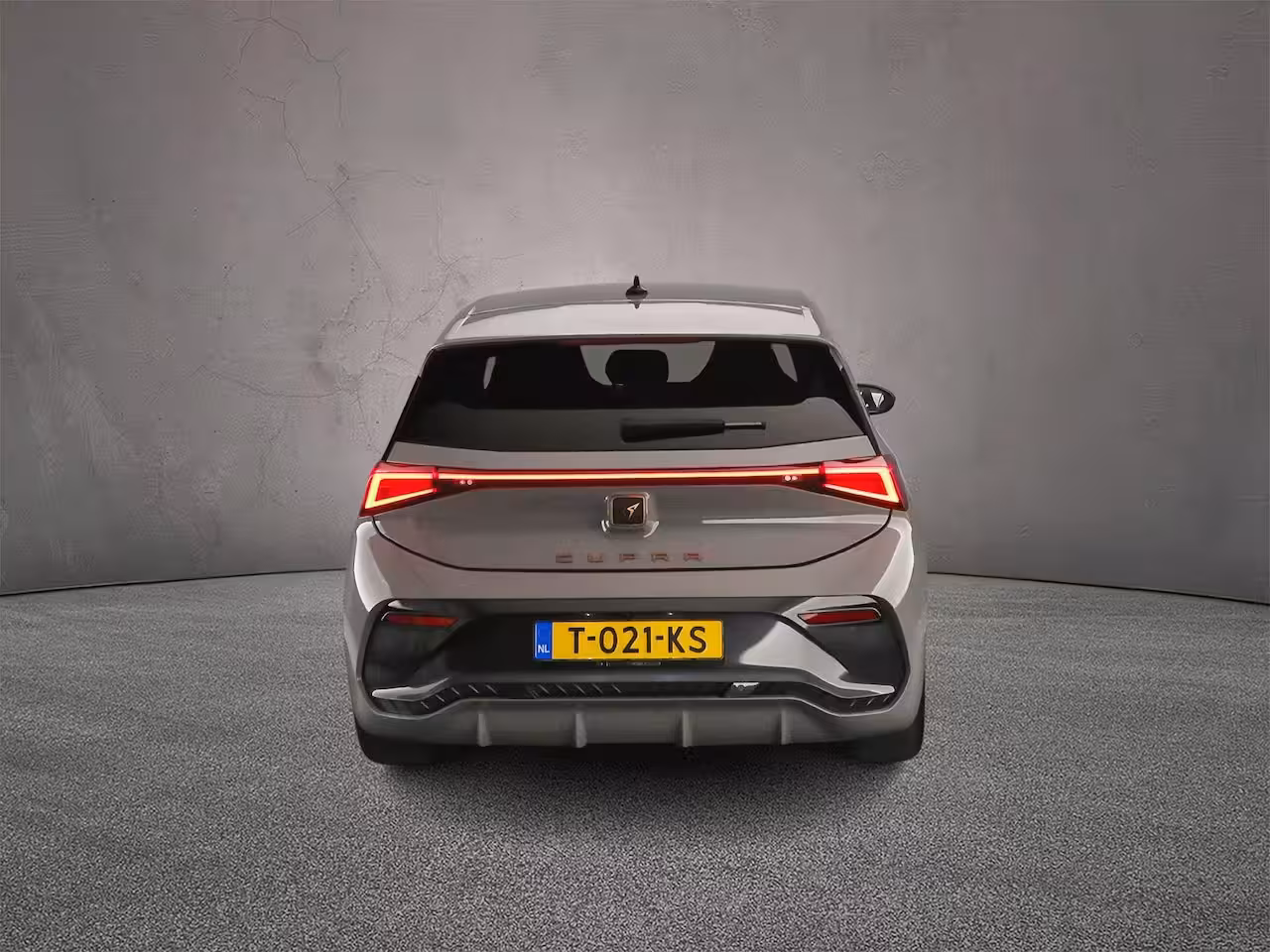 Cupra Born Business Plus 62 kWh 204pk Automaat Adaptive cruise control, Achteruitrijcamera, Navigatie