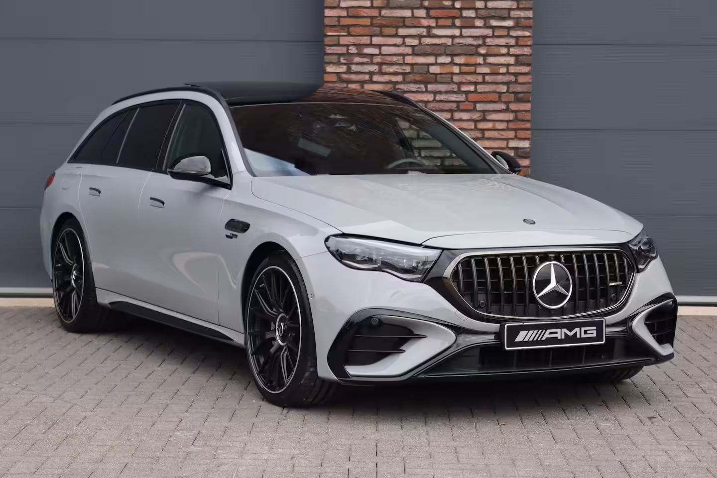Mercedes-Benz E-klasse Estate AMG 53 4MATIC+ | 585pk | Achterasbesturing | Distronic+ | Verwarmd Stuurwiel | Burmester |