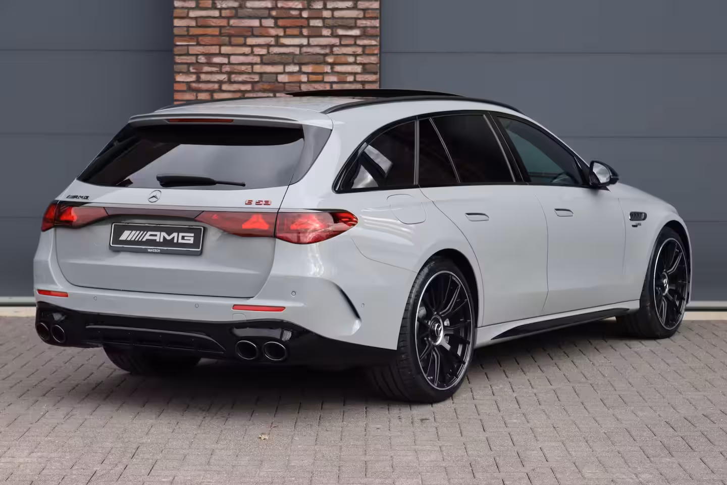 Mercedes-Benz E-klasse Estate AMG 53 4MATIC+ | 585pk | Achterasbesturing | Distronic+ | Verwarmd Stuurwiel | Burmester |