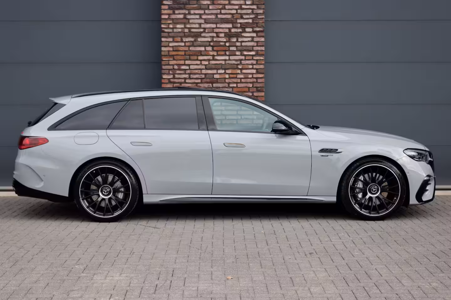Mercedes-Benz E-klasse Estate AMG 53 4MATIC+ | 585pk | Achterasbesturing | Distronic+ | Verwarmd Stuurwiel | Burmester |