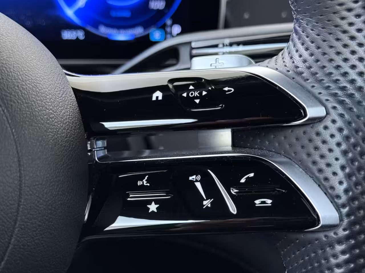 Mercedes-Benz EQE SUV 300 Sport Edition 91 kWh / Panoramadak/ 22 inch/ AIRMATIC/ Burmester 3D/ 360 camera