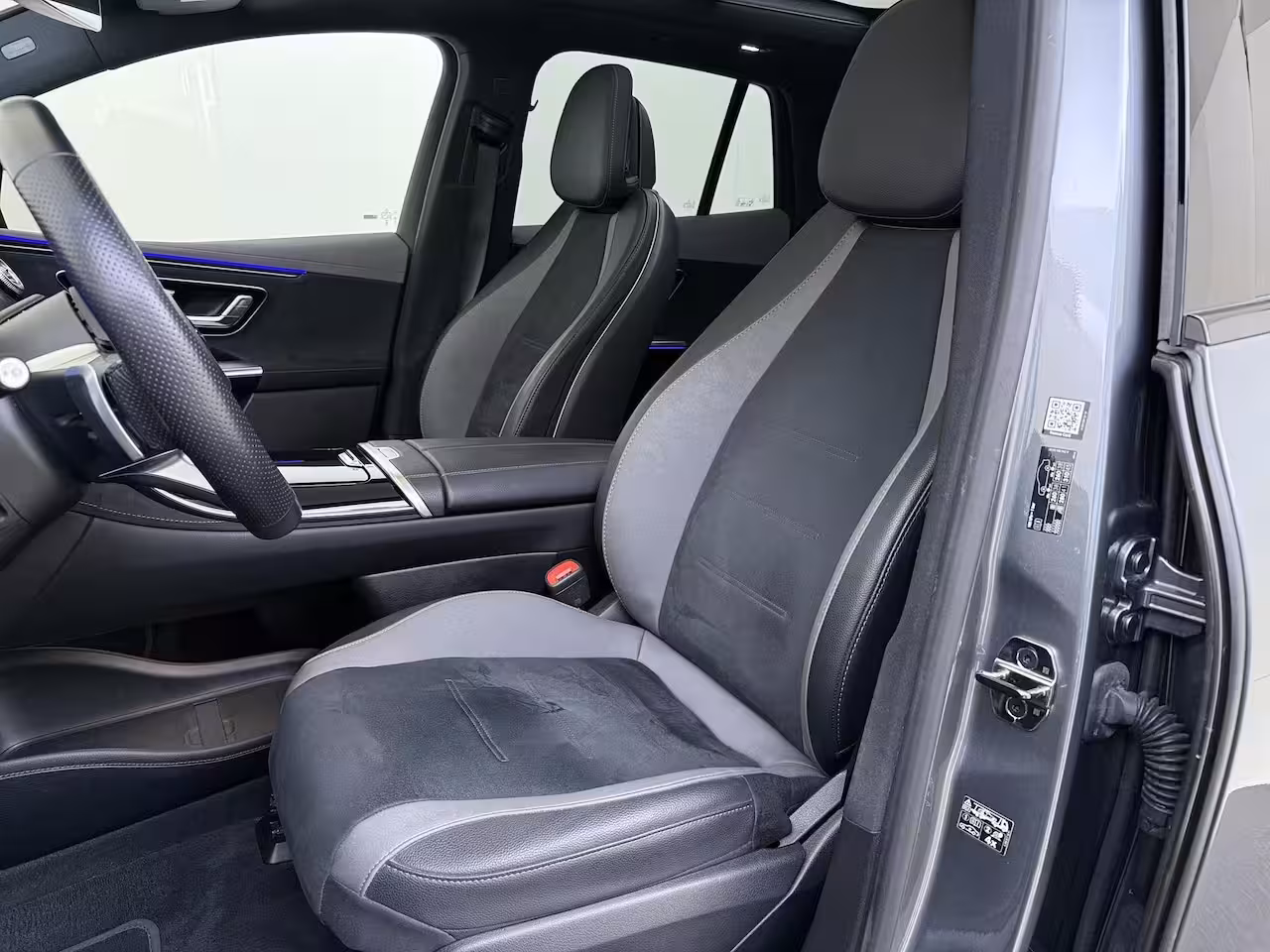 Mercedes-Benz EQE SUV 300 Sport Edition 91 kWh / Panoramadak/ 22 inch/ AIRMATIC/ Burmester 3D/ 360 camera