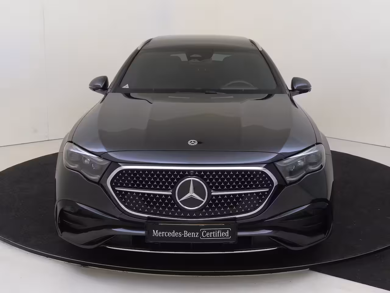 Mercedes-Benz E-klasse Estate 300 e Sport Edition Panoramadak / Superscreen / Memory Seats / 360 Camera / Privacy Glass