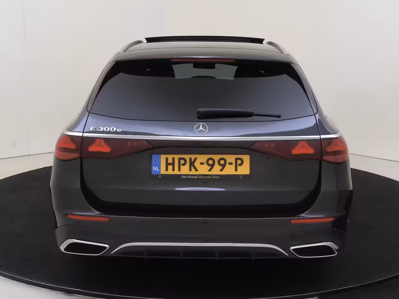 Mercedes-Benz E-klasse Estate 300 e Sport Edition Panoramadak / Superscreen / Memory Seats / 360 Camera / Privacy Glass