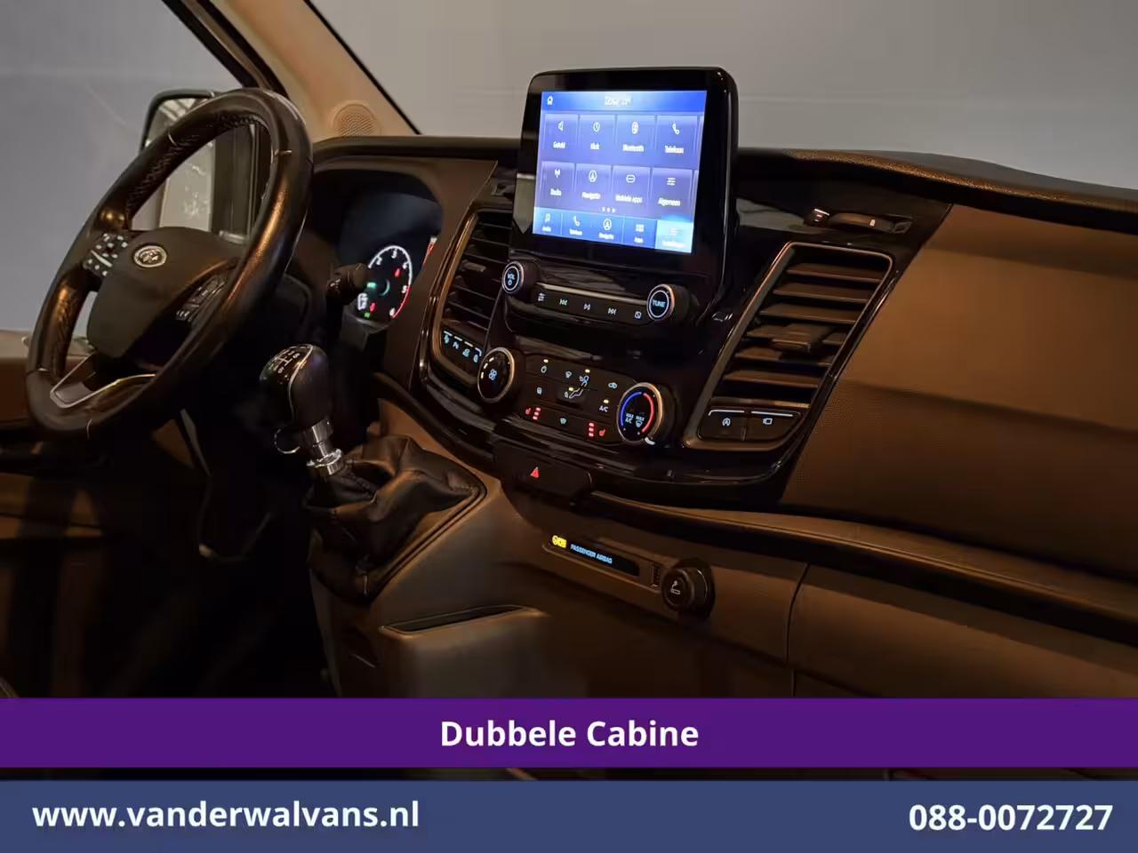 Ford Transit 2.0 TDCI 131pk L3H3 Dubbele Cabine Euro6 Inrichting Airco | 6-Zits | Camera | Apple Carpla