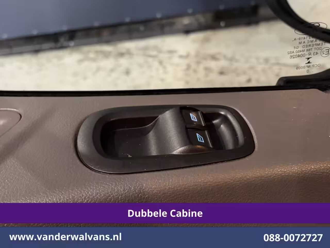 Ford Transit 2.0 TDCI 131pk L3H3 Dubbele Cabine Euro6 Inrichting Airco | 6-Zits | Camera | Apple Carpla