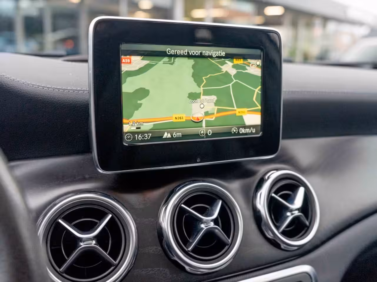 Mercedes-Benz GLA-Klasse GLA 180 Urban | Night | Pano | Leer | 360 camera | Stoelverwarming