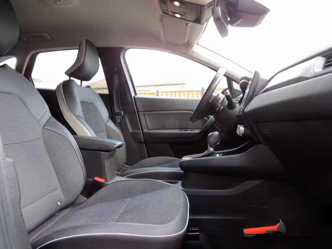 Renault Captur 1.3 TCe 130 Intens Two-Tone AUTOMAAT | 1e EIGENAAR | CAMERA | CARPLAY | KEYLESS ENTRY | LE