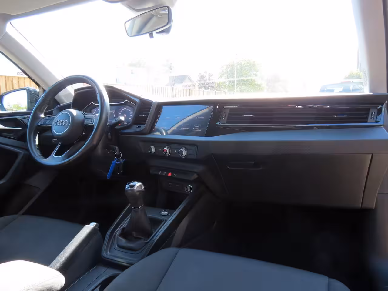 Audi A1 25 TFSI epic | DEALER ONDERHOUDEN | SFEERVERLICHTING | CAMERA | 17 INCH VELGEN | NIEUWE BA