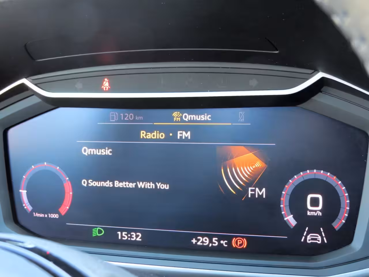 Audi A1 25 TFSI epic | DEALER ONDERHOUDEN | SFEERVERLICHTING | CAMERA | 17 INCH VELGEN | NIEUWE BA