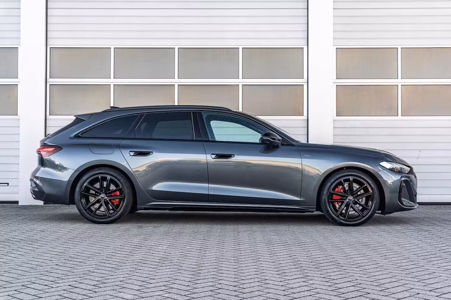 Audi A5 Avant 2.0 e-hybrid 367pk quattro S edition Competition | Trekhaak | B&O Audio | Winterpakket