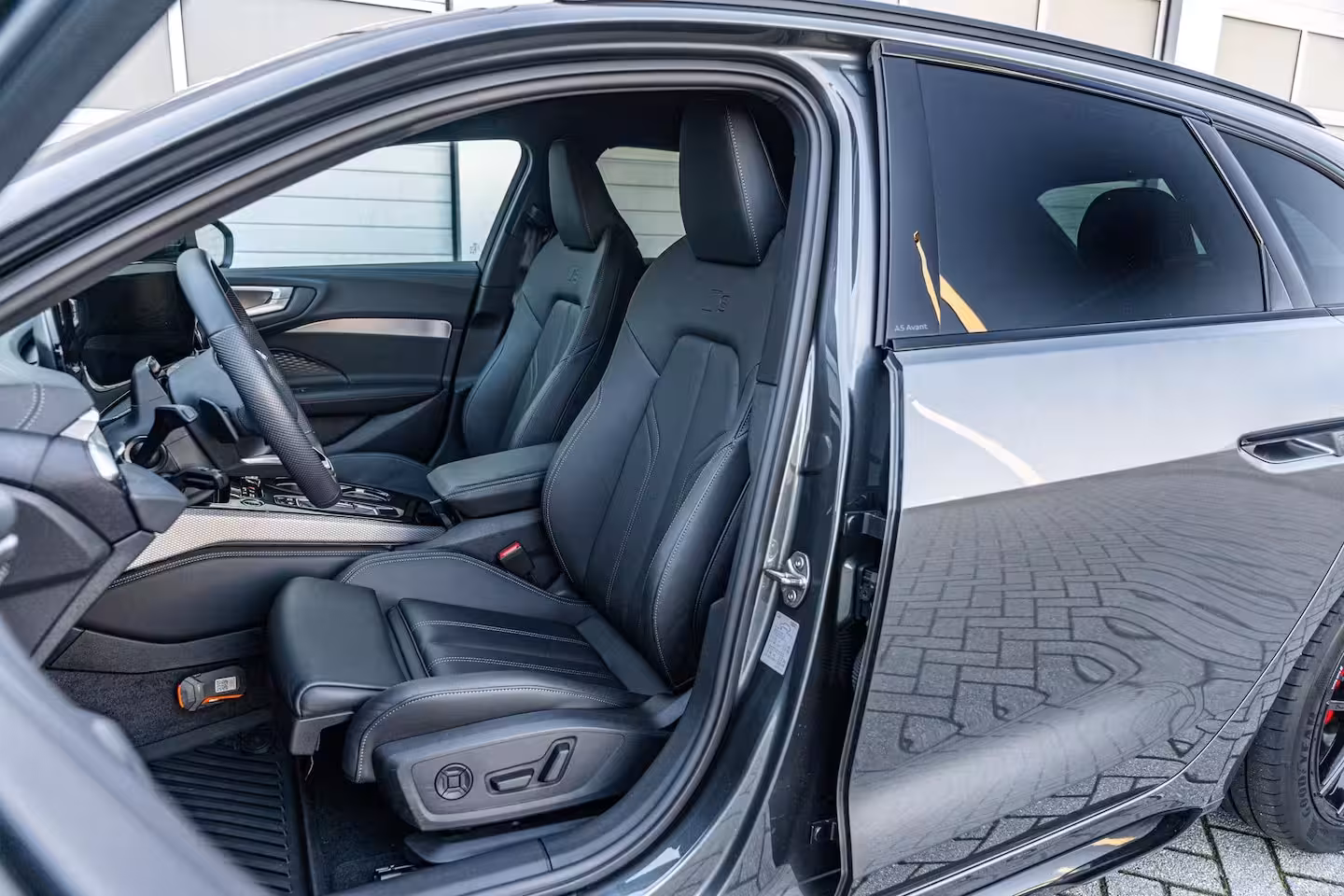 Audi A5 Avant 2.0 e-hybrid 367pk quattro S edition Competition | Trekhaak | B&O Audio | Winterpakket