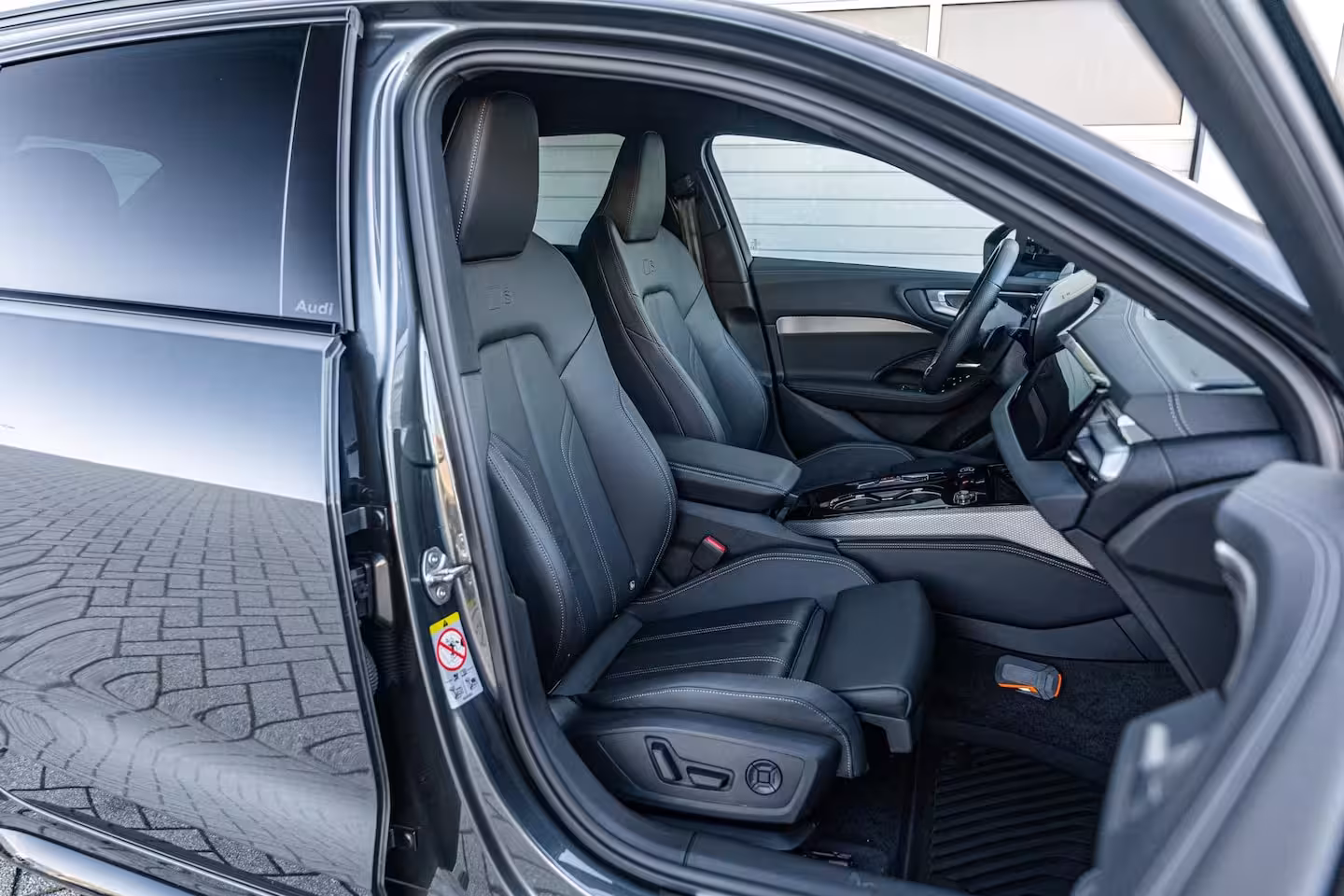 Audi A5 Avant 2.0 e-hybrid 367pk quattro S edition Competition | Trekhaak | B&O Audio | Winterpakket