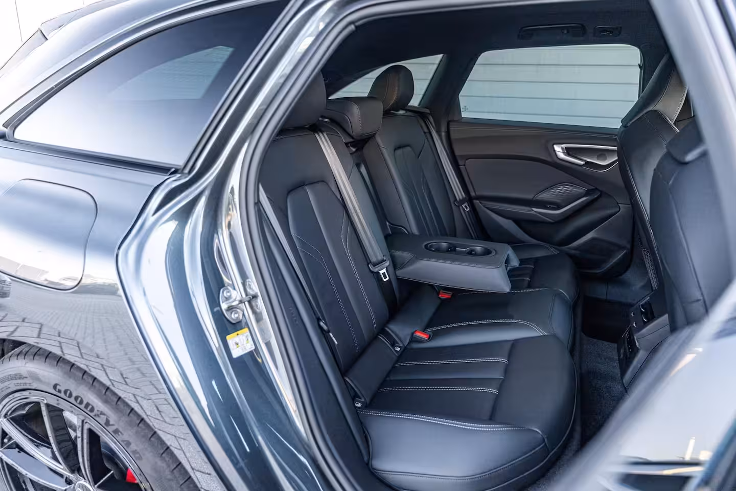 Audi A5 Avant 2.0 e-hybrid 367pk quattro S edition Competition | Trekhaak | B&O Audio | Winterpakket